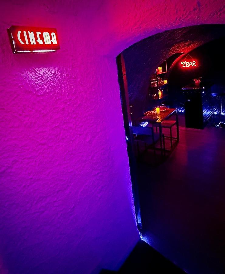 Love Room Suite Dirty Diana Aubagne Esterno foto